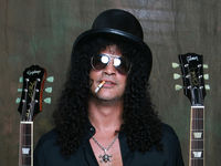 'Axl in Velvet Revolver? Whatever…'